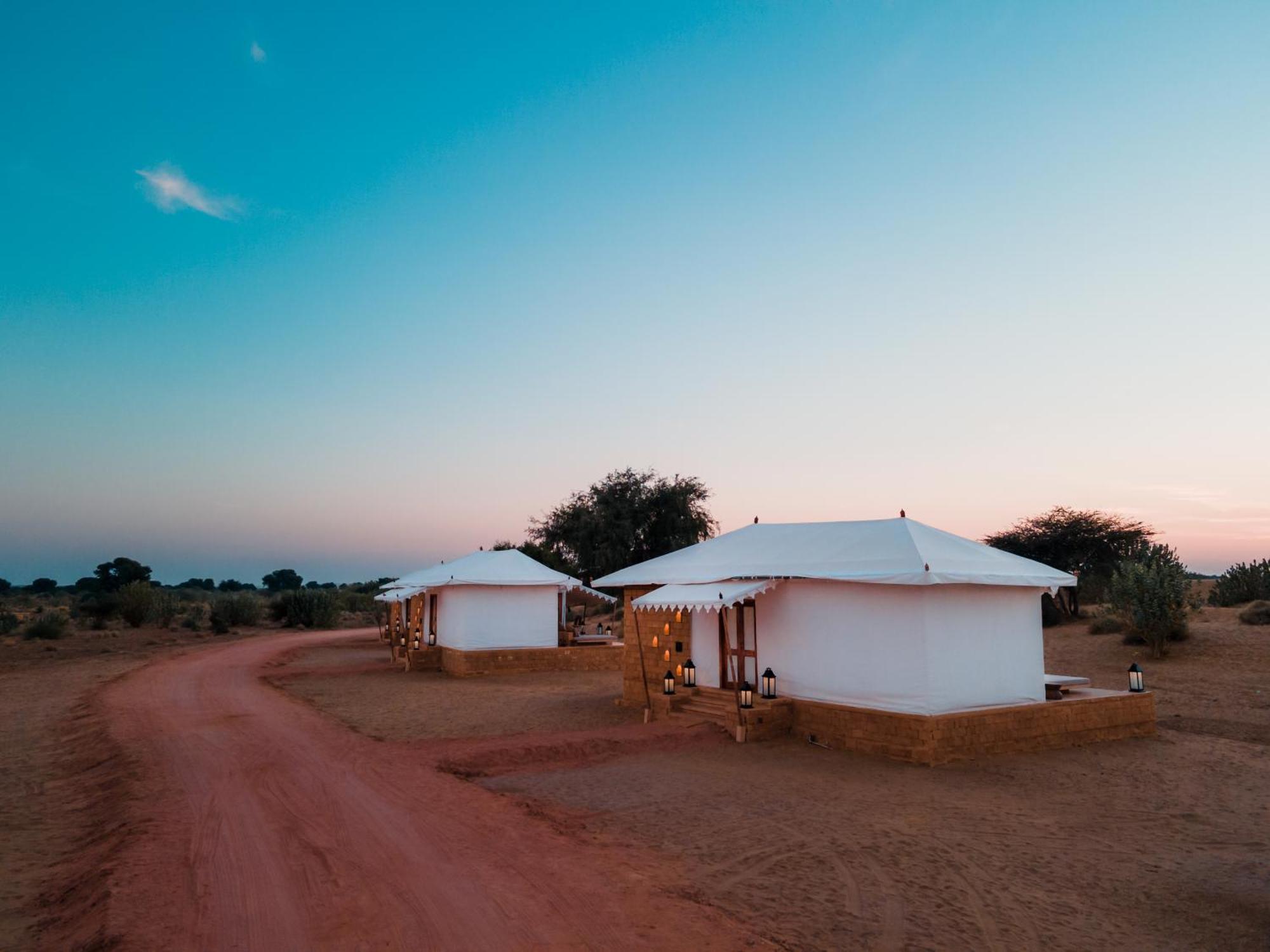 Grand Khalifa Luxury Camp Otel Sām Dış mekan fotoğraf